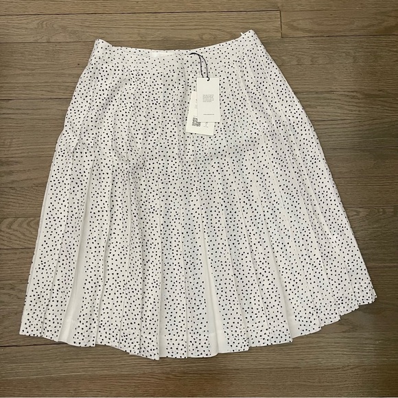 NWT 7 for all Mankind Silk Pleated White and Black Polka Dot Skirt Size Small - Picture 1 of 10